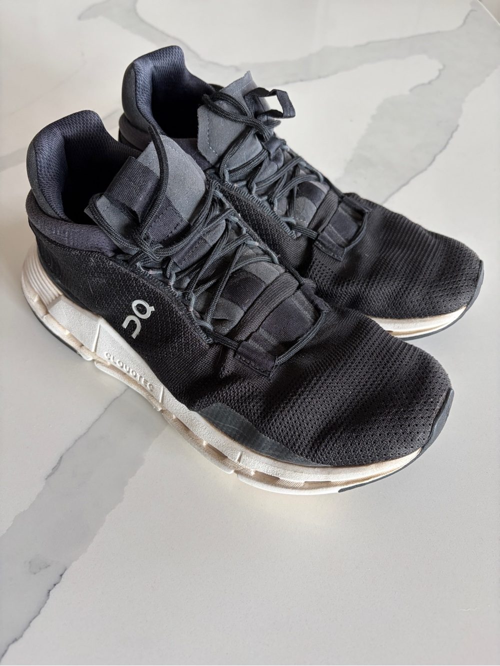 On Cloud Kids Black Athletic Sneakers with White Sole
